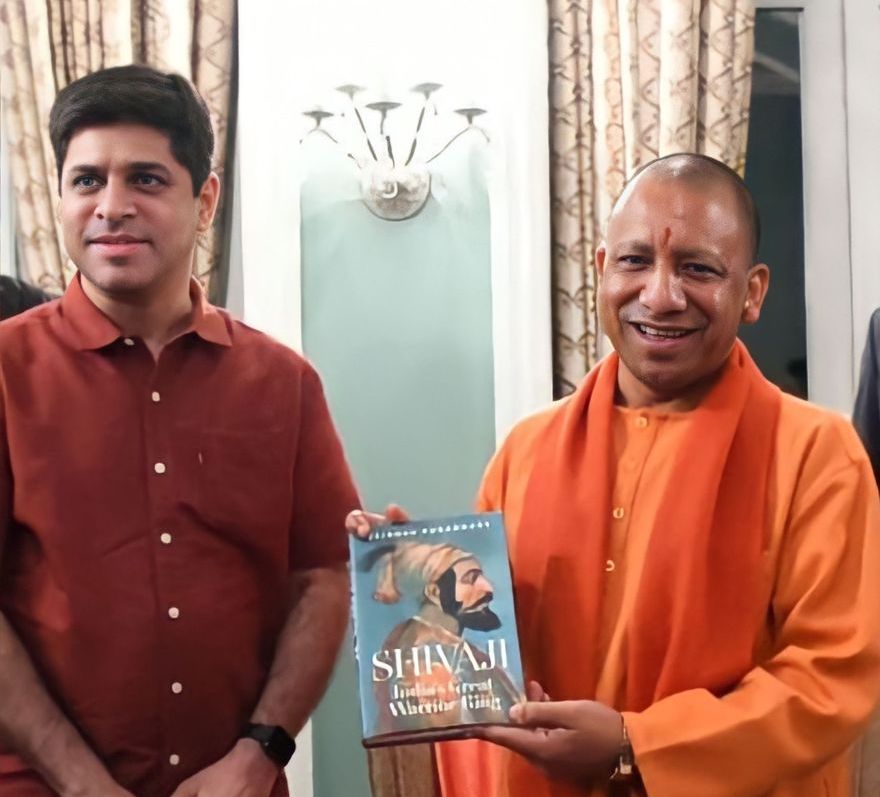 Vaibhav Purandare with Yogi Adityanath